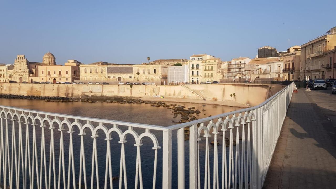 Perla Marina Ortigia Villa Сиракуза Екстериор снимка